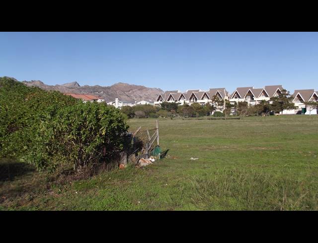 8,524M² VACANT LAND FOR SALE IN WHISPERING PINES